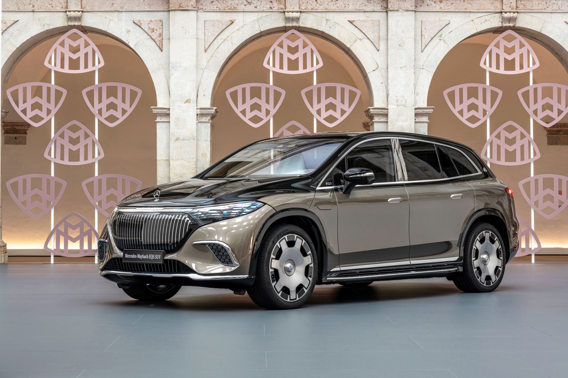 mercedes maybach eqs suv