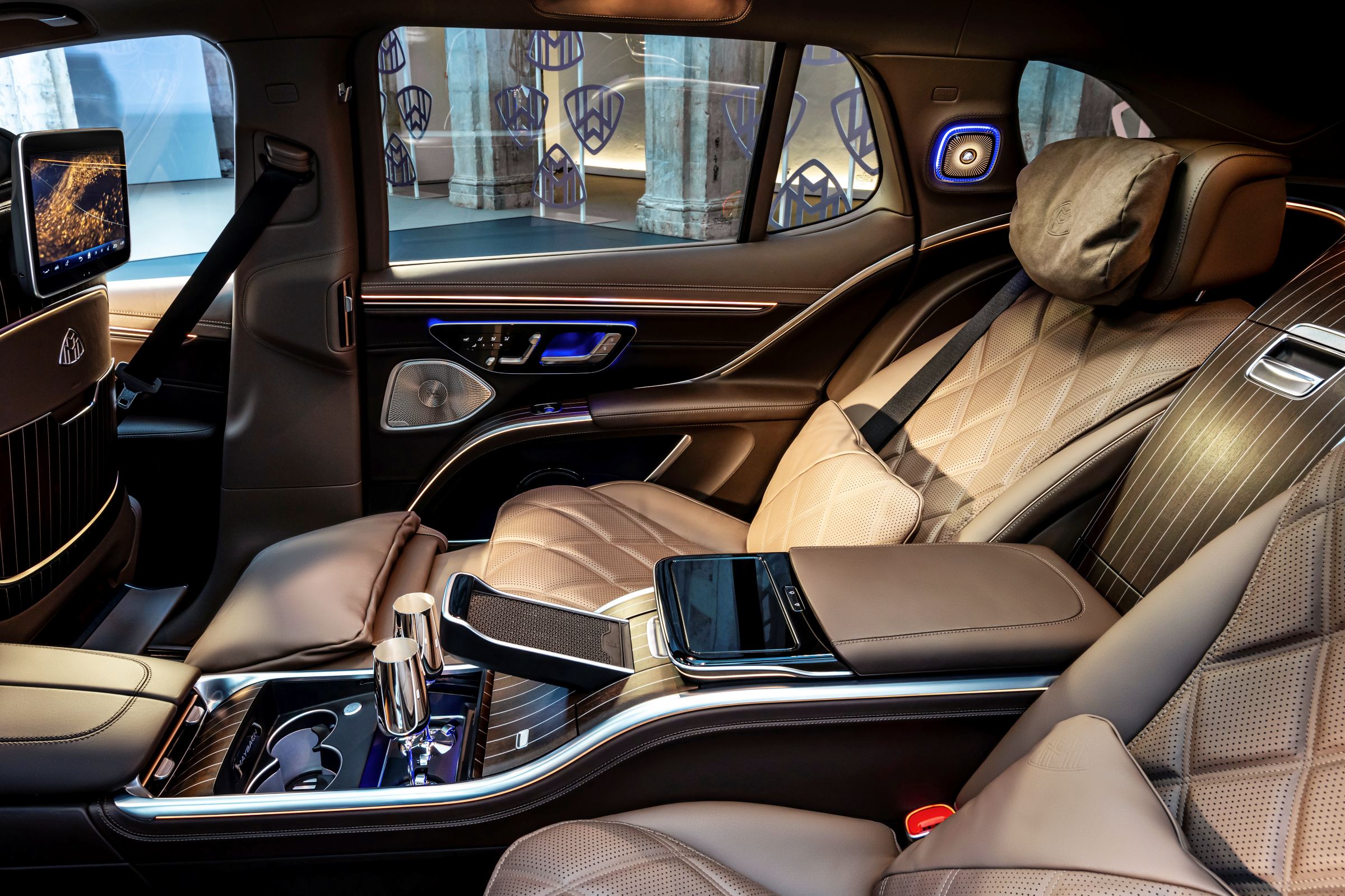 mercedes maybach eqs suv 