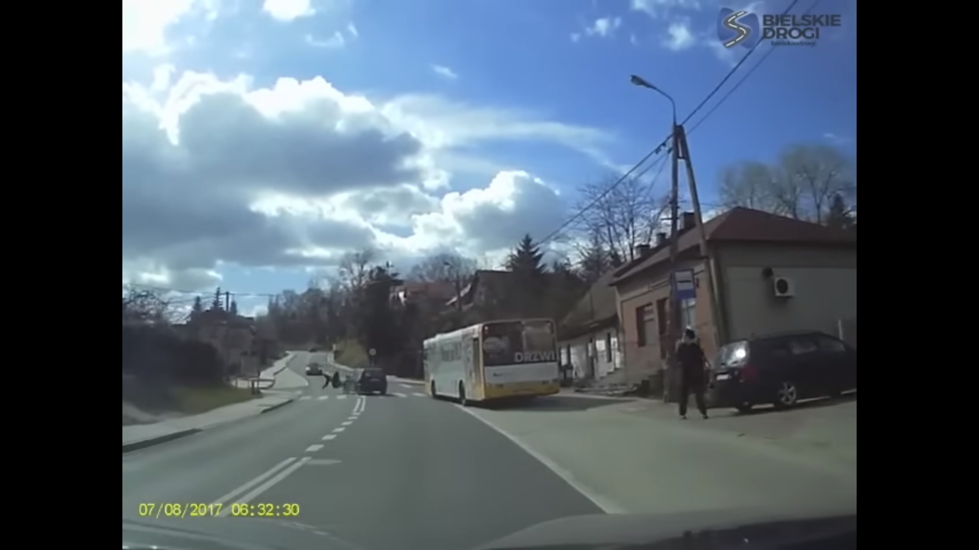 Potrącenie nastolatki w Bielsku-Białej. Jedna sytuacja i trzech winnych. Kogo ukarać?