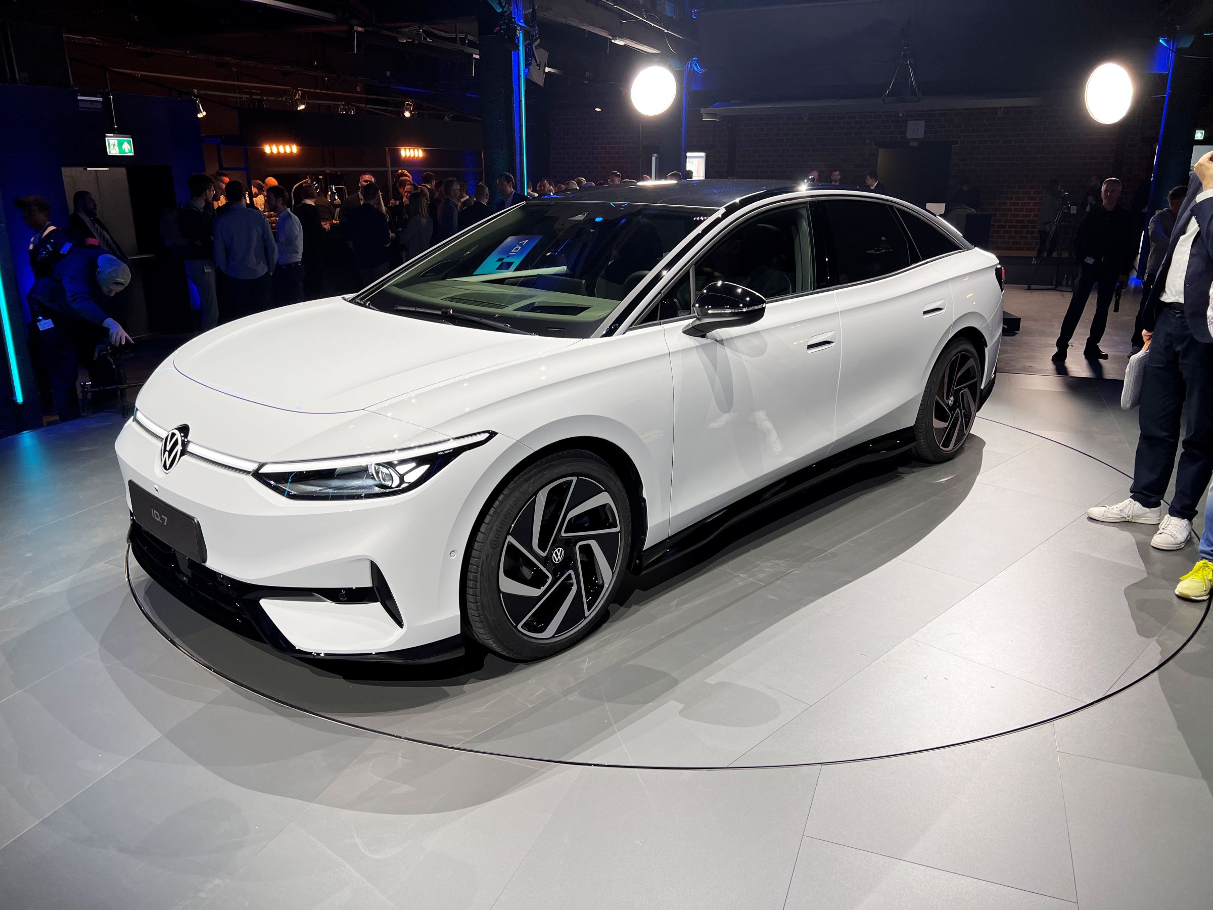 volkswagen id.7 na żywo 