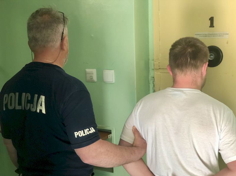 38-latek słupsk kradziez samochodu