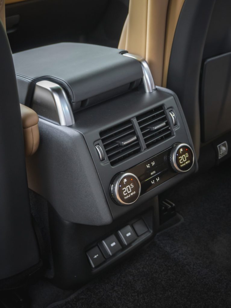 land rover discovery 5