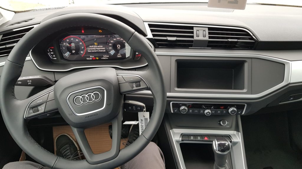 audi q3 bez ekranu dotykowego 