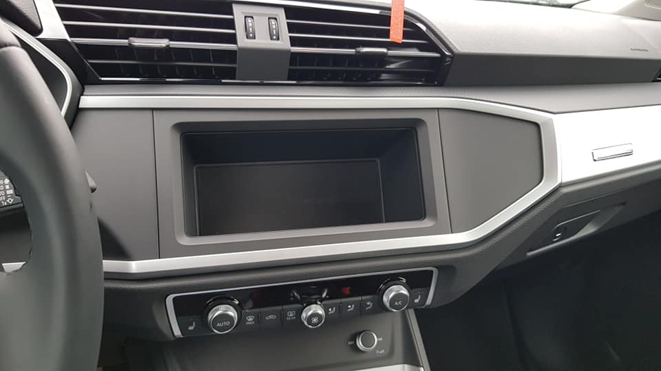audi q3 bez ekranu dotykowego 