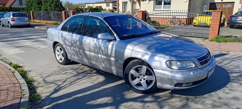 opel omega v8 na sprzedaż