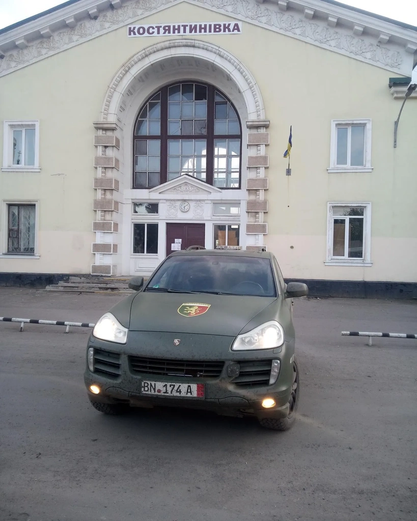 Porsche Cayenne wóz bojowy