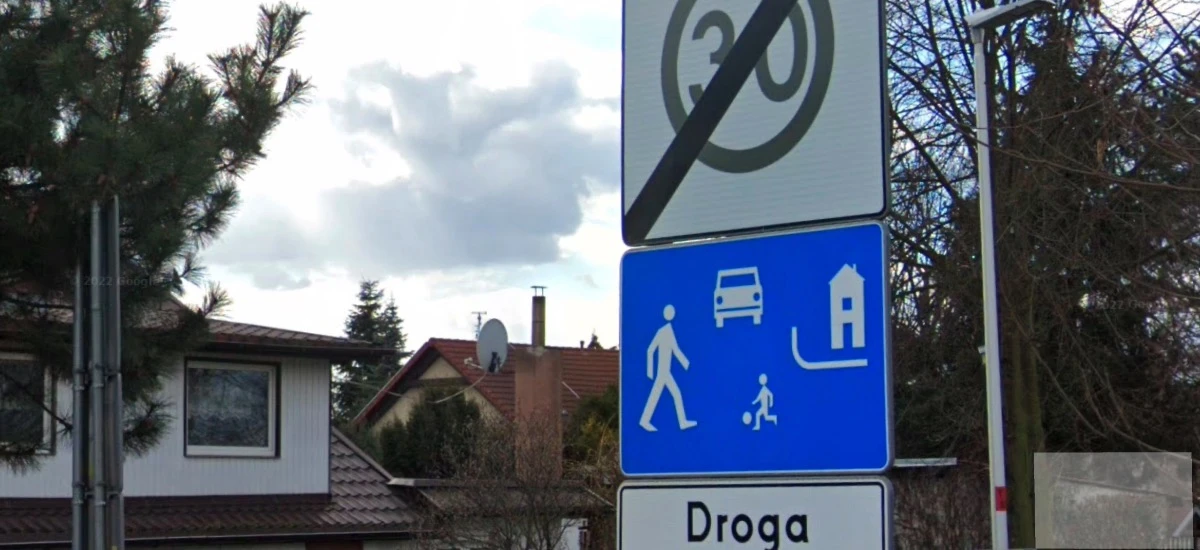 znak strefa zamieszkania