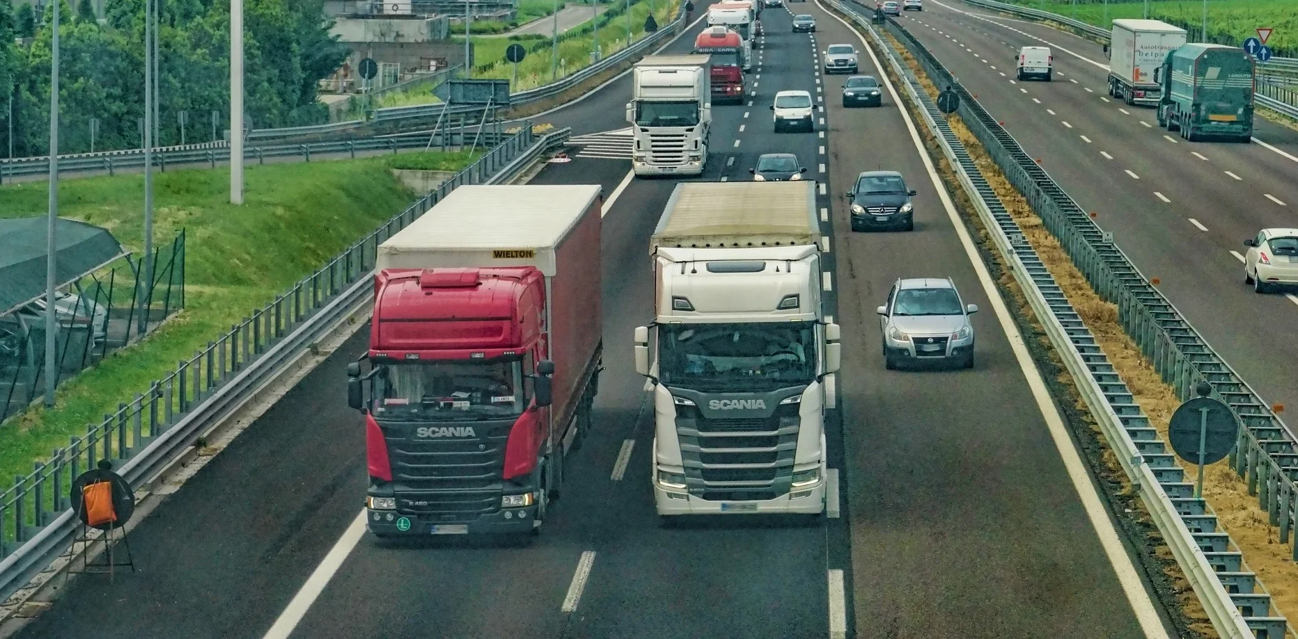 zakaz wyprzedzania dla ciężarówek tirotory