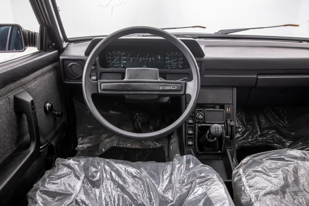 fabrycznie nowy polonez 