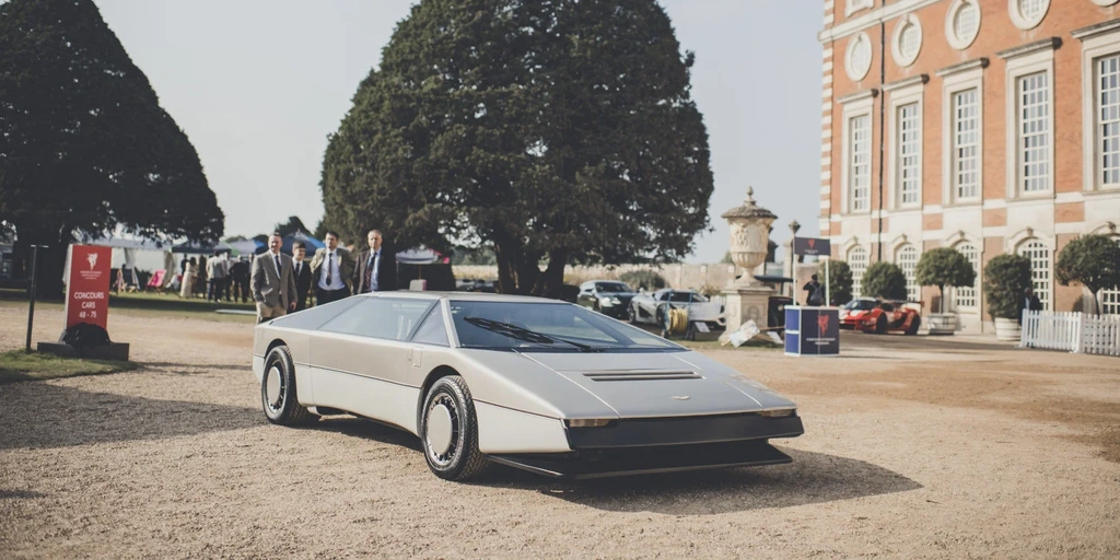 Aston Martin Bulldog 