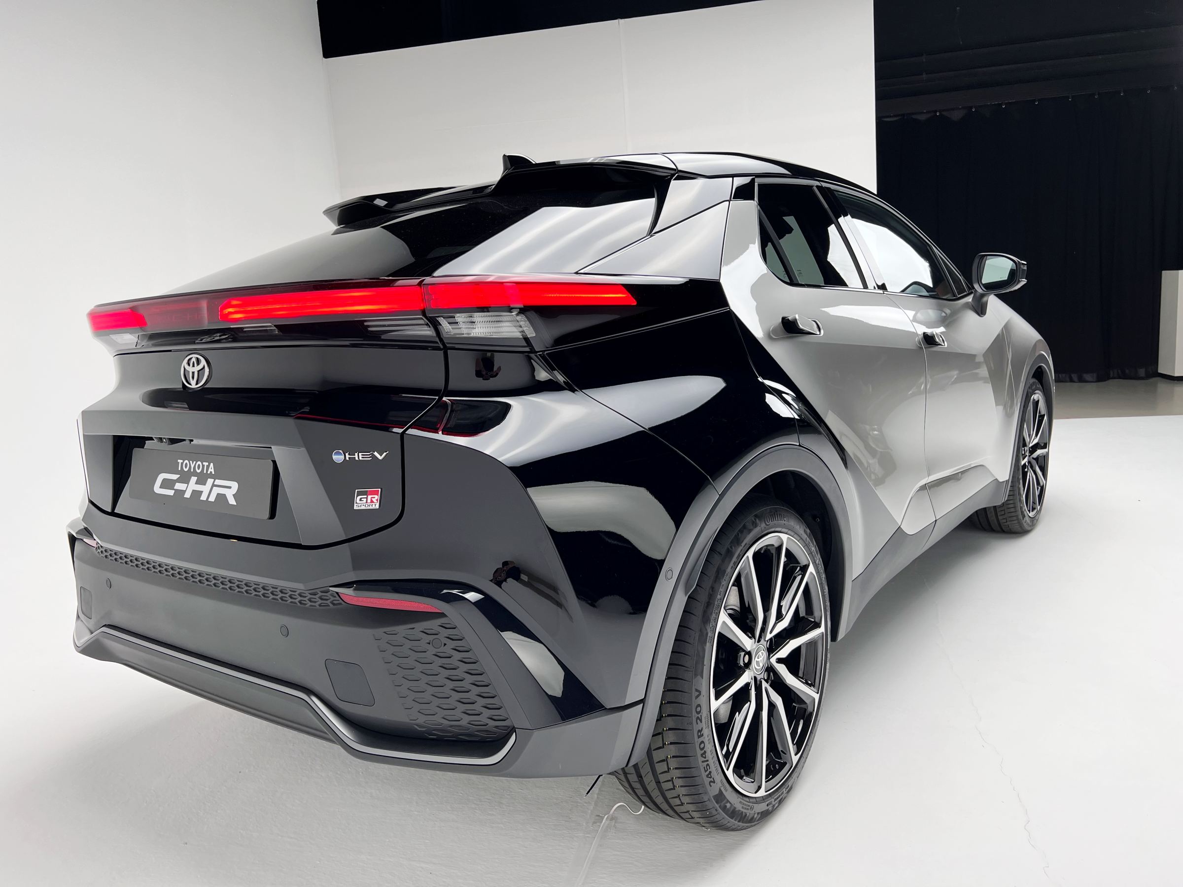 toyota c-hr 2023 