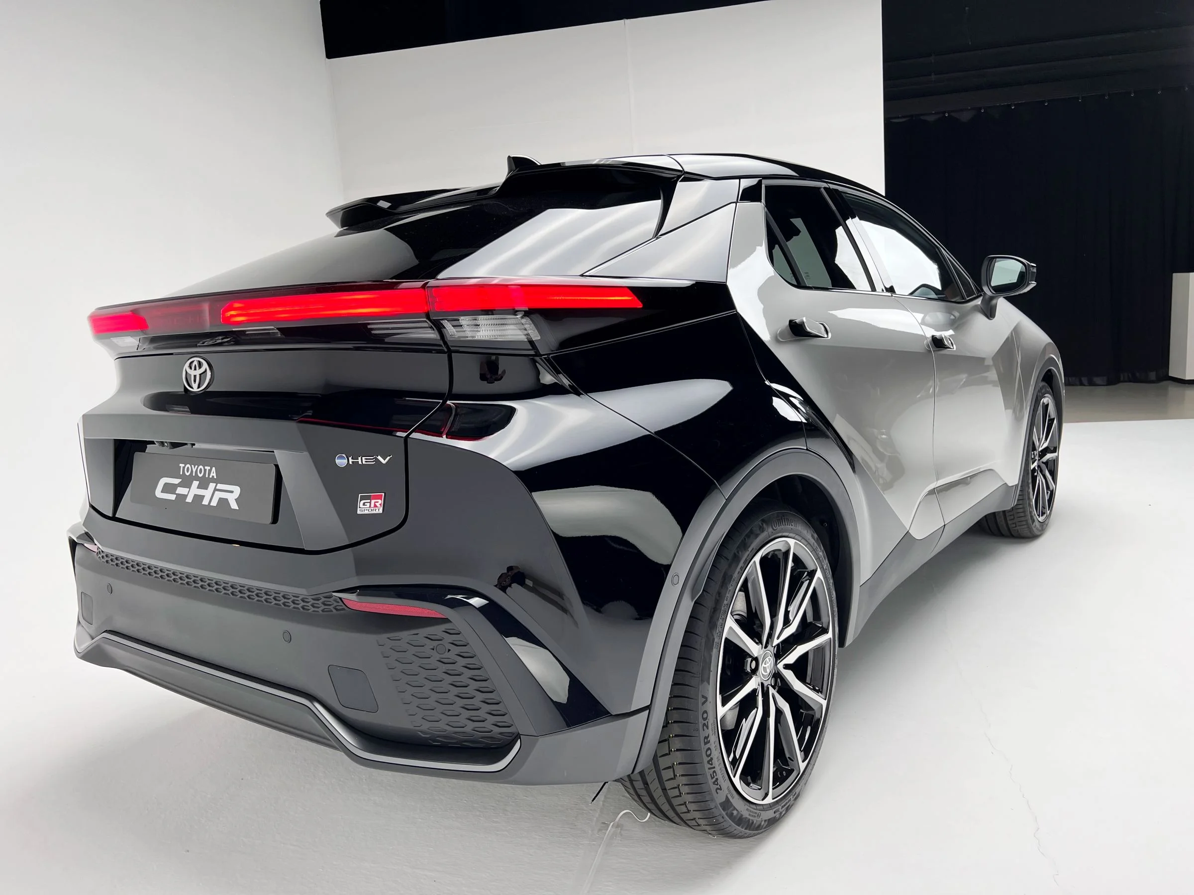 toyota c-hr 2023 
