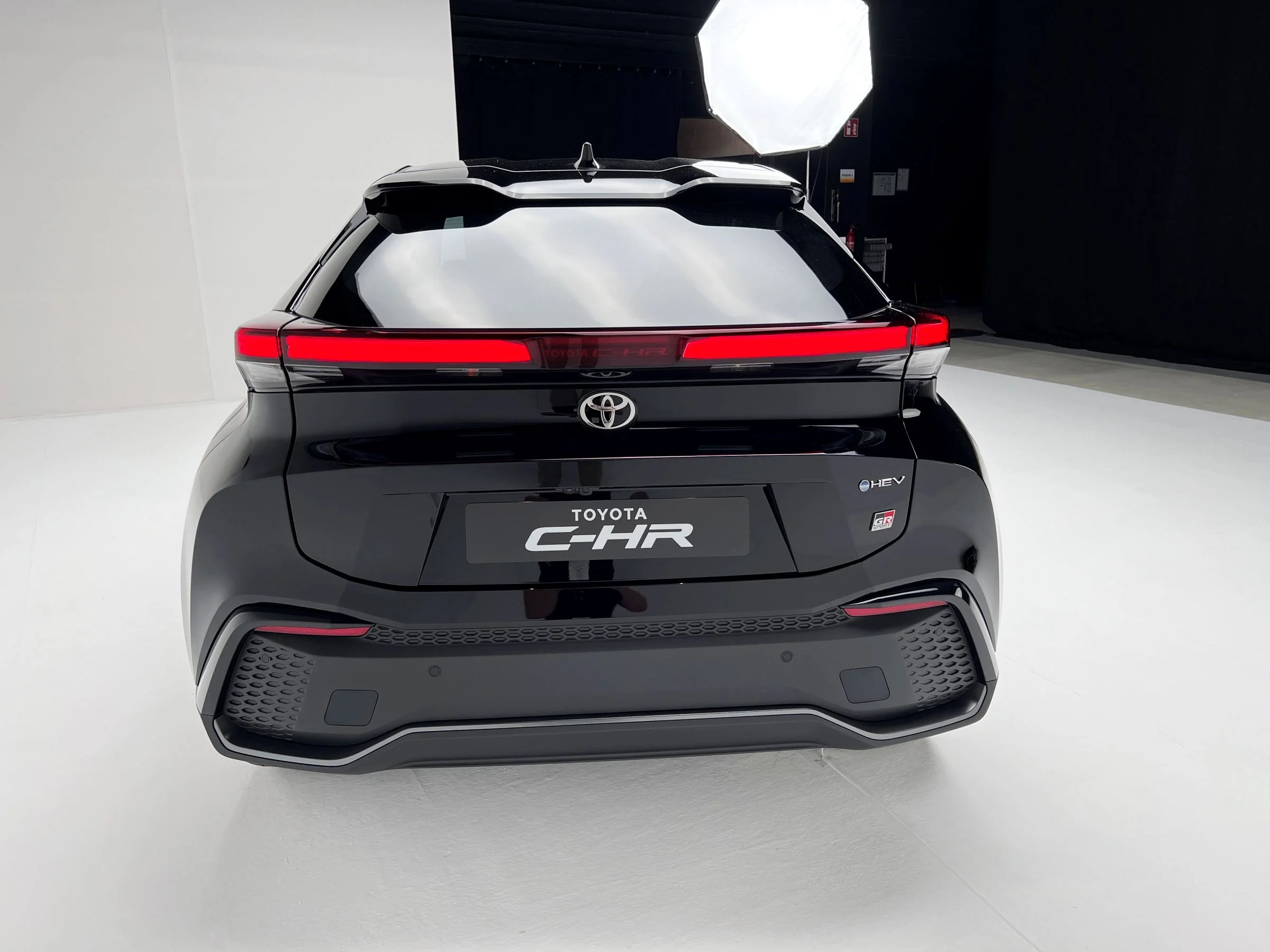 toyota c-hr 2023 