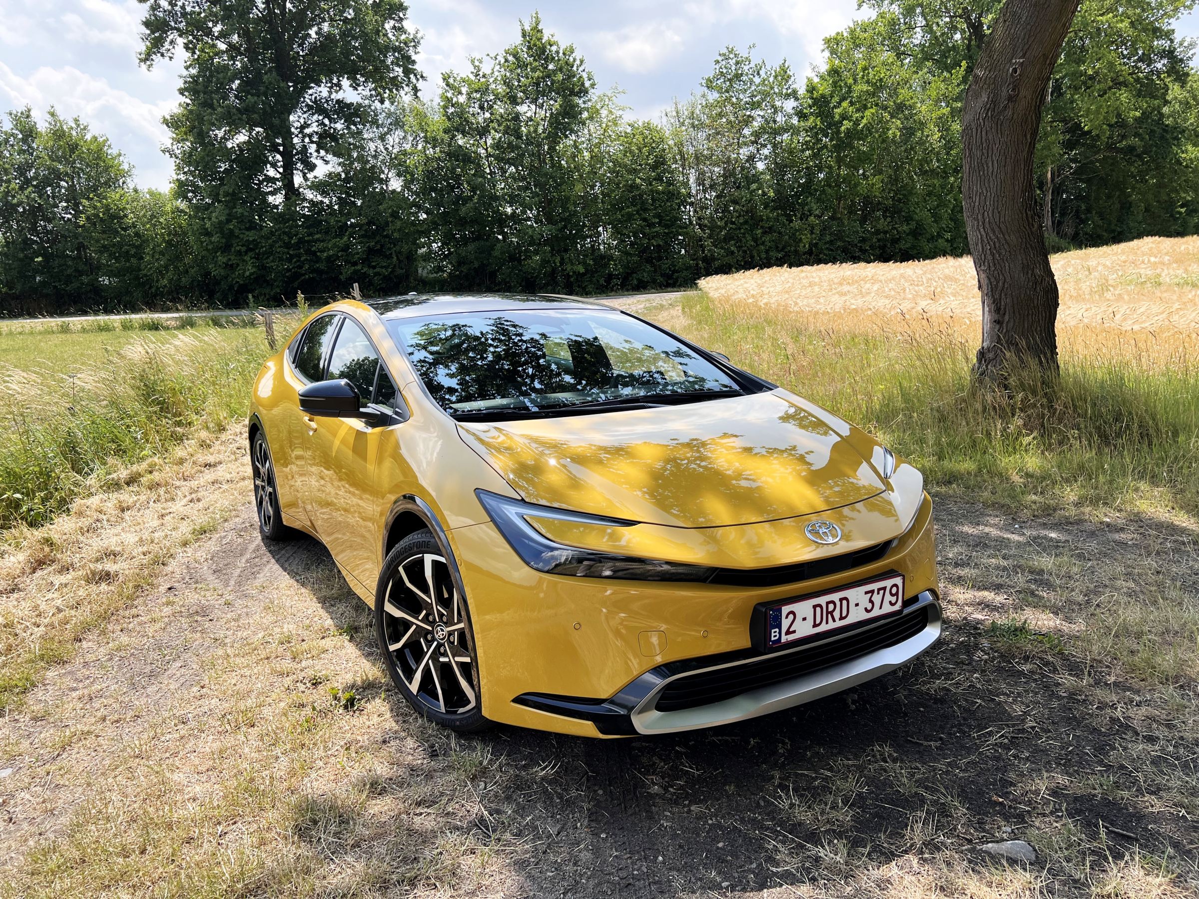 toyota prius v 