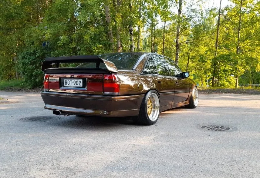 Opel Omega 2JZ