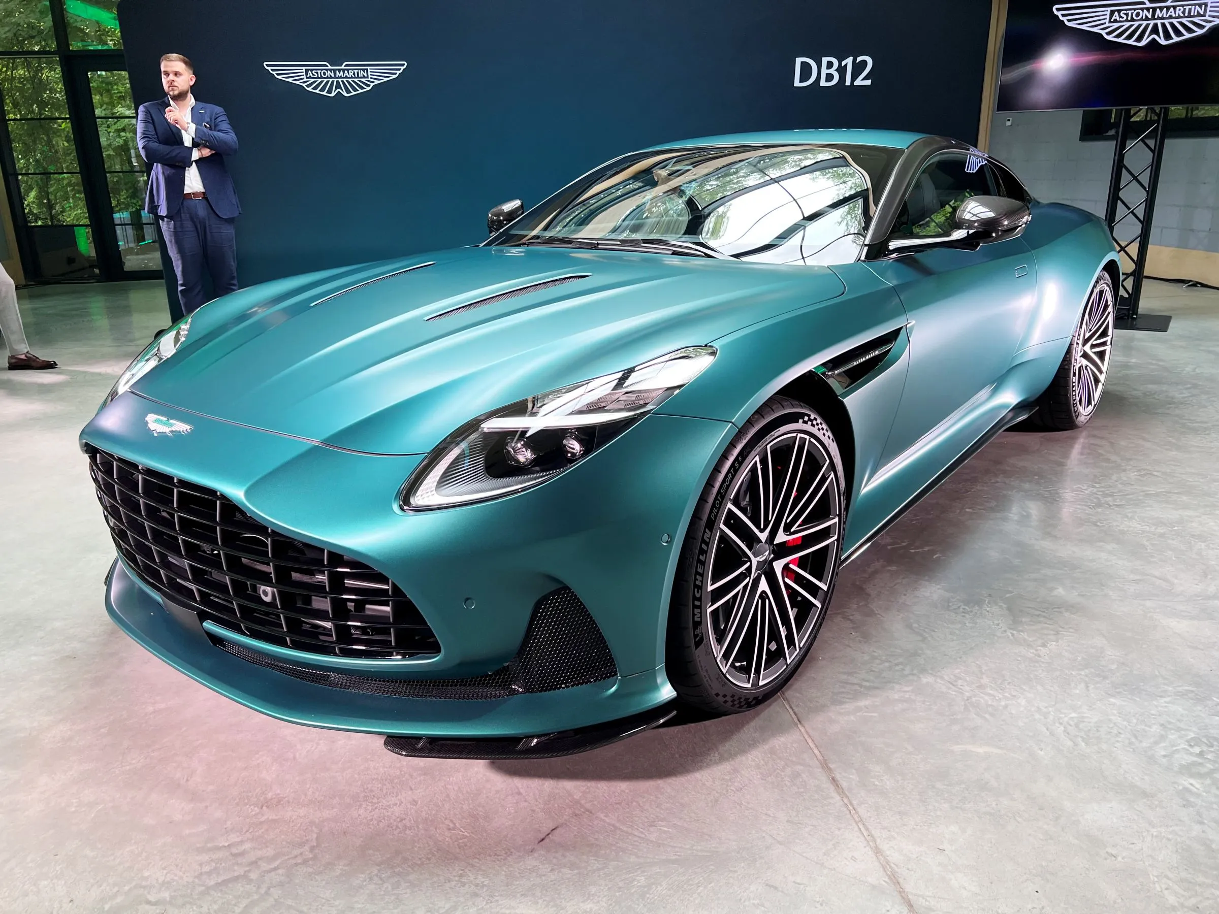 aston martin db12