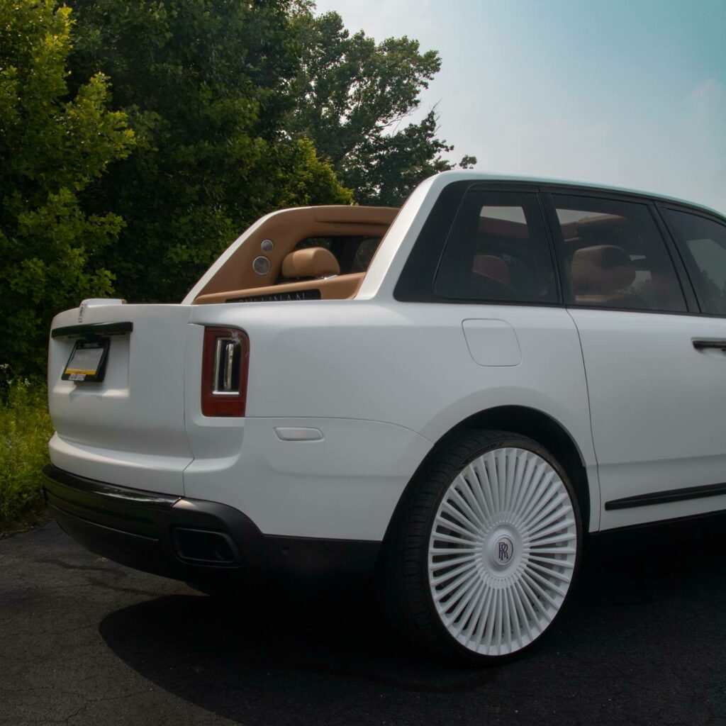 rolls-royce cullinan po tuningu 