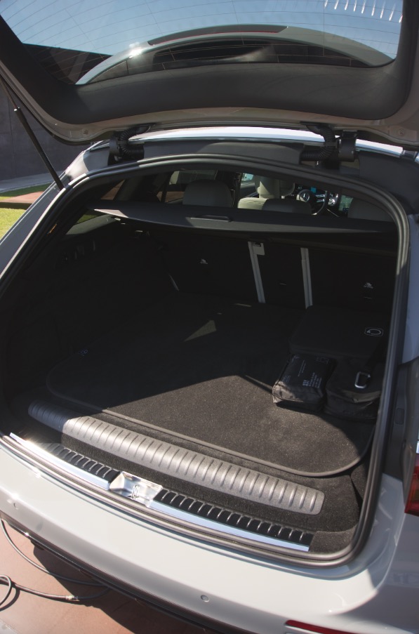 Mercedes E W214 kombi 