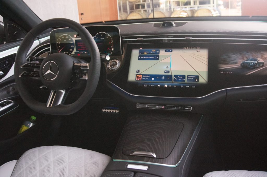 Mercedes klasy E W214 ekrany 