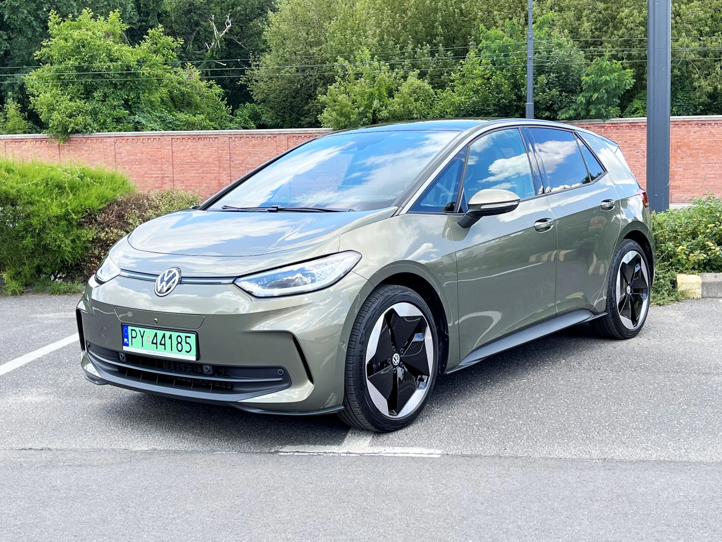 volkswagen financial services electrify