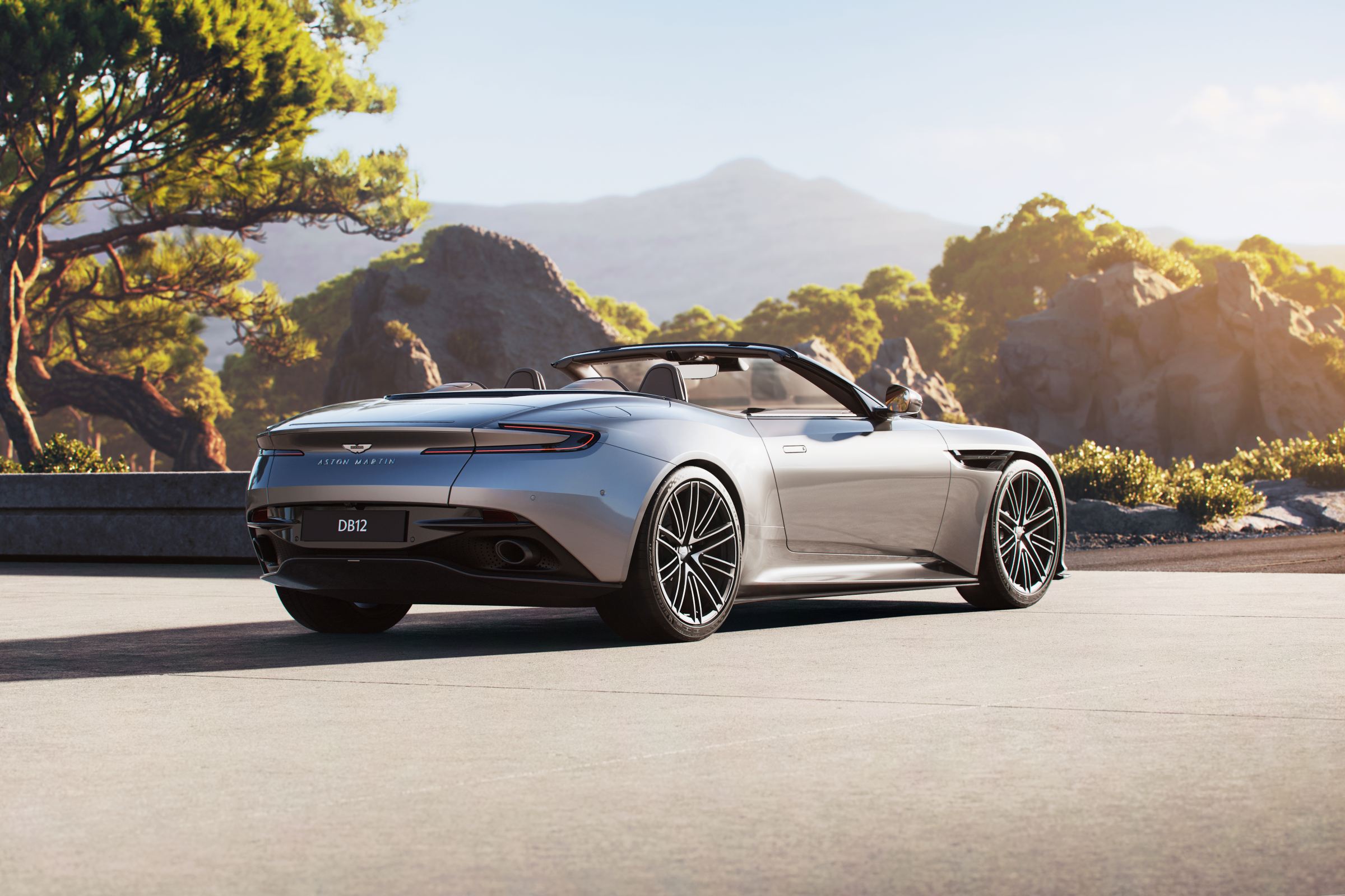 aston martin db12 volante 