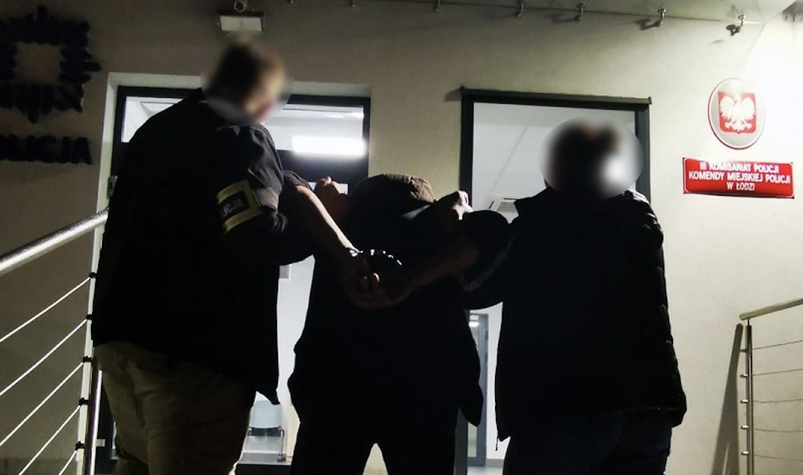 Jak szaleć to na maxa, a jak zdemolować to kilkadziesiąt samochodów. A potem rozbić namiot w krzakach&#8230;