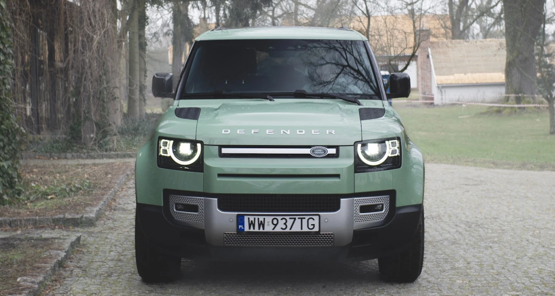 Land Rover Defender zostanie zmiękczony, zmniejszony i zelektryfikowany. Wspaniale, o to chodziło