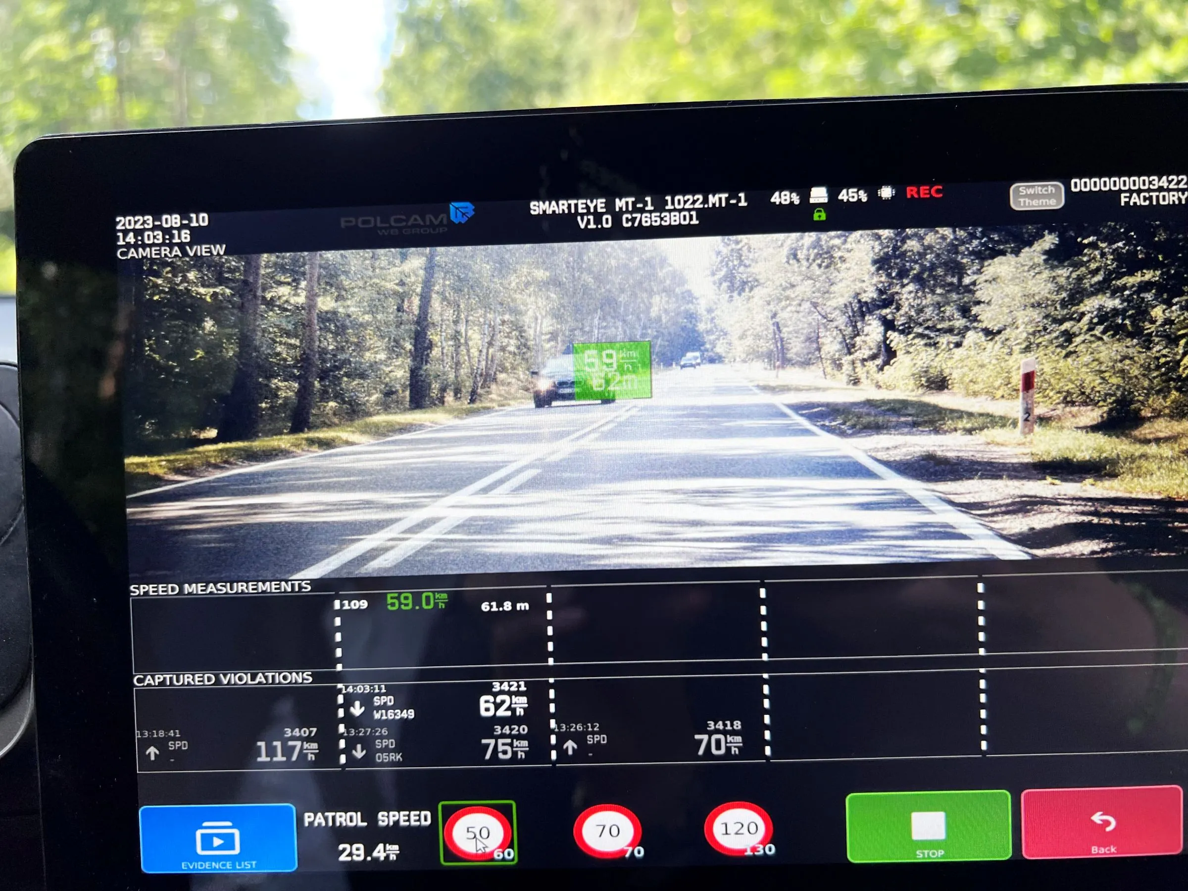 Widziałem na własne oczy nowy postrach piratów drogowych. Wiem, ile inni pędzą po ekspresówce