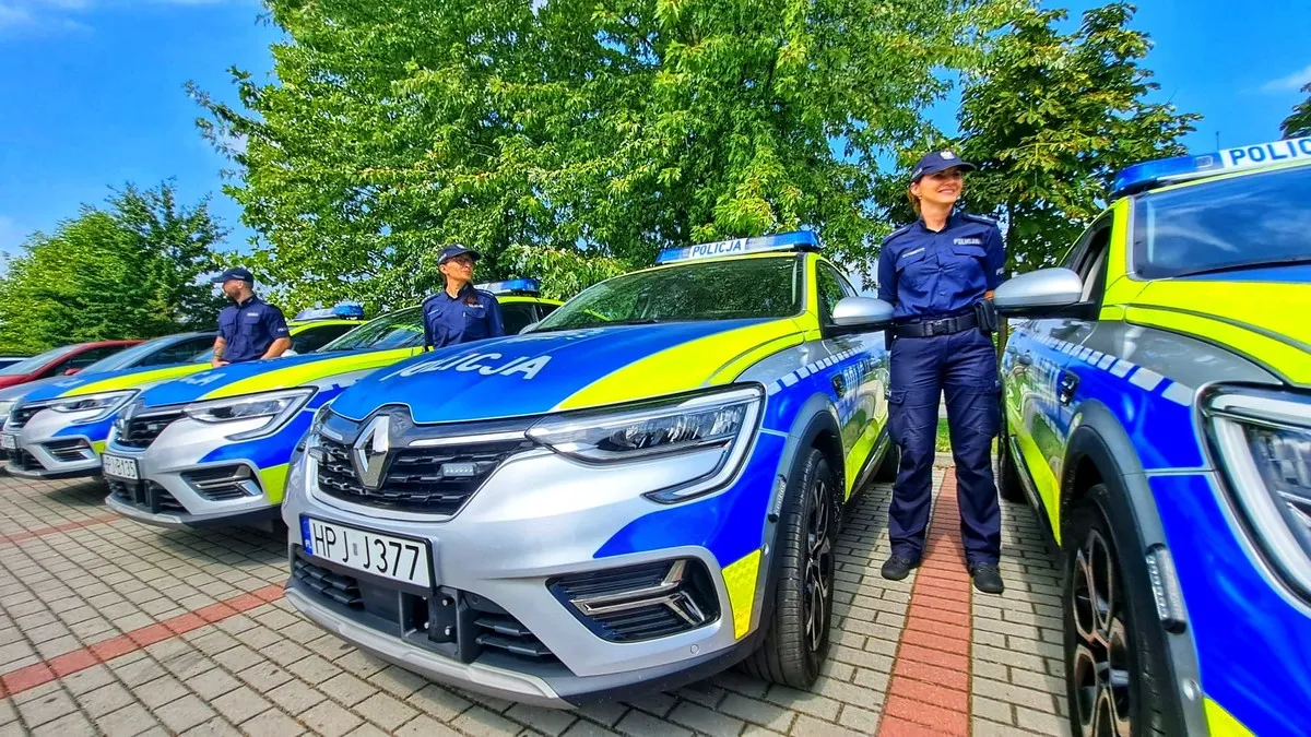 suv coupe w policji