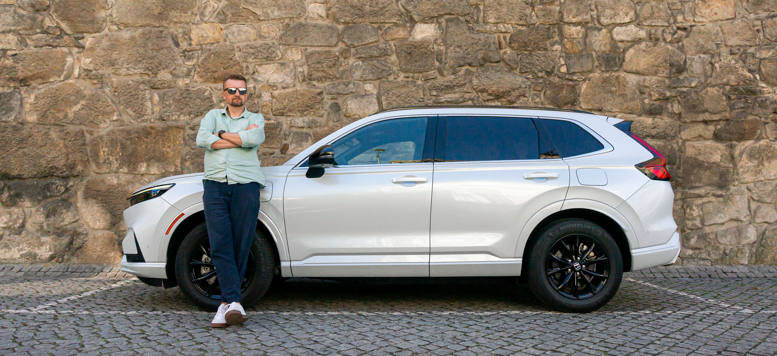 Jeździłem nową Hondą CR-V o sympatycznym napędzie i chętnie bym ją trochę rozciapciał