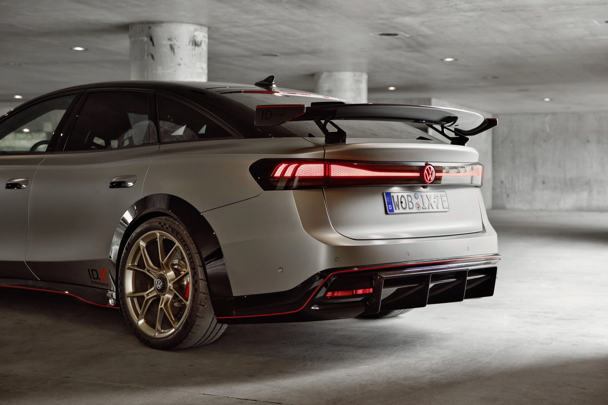 Volkswagen ID.X Performance 