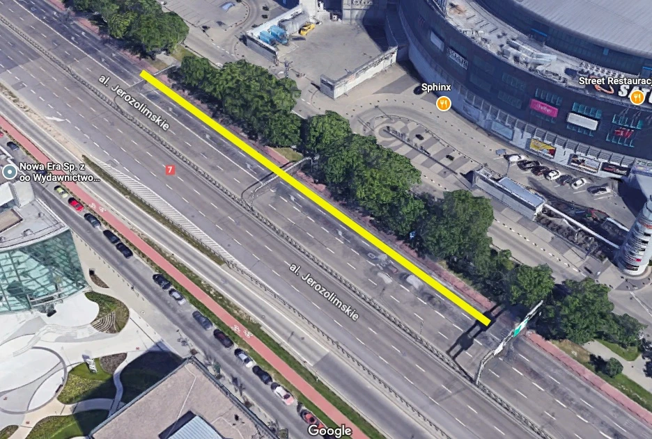 Oto najbardziej absurdalny buspas w Warszawie. Idealnie nadaje się na pułapkę na jelenie
