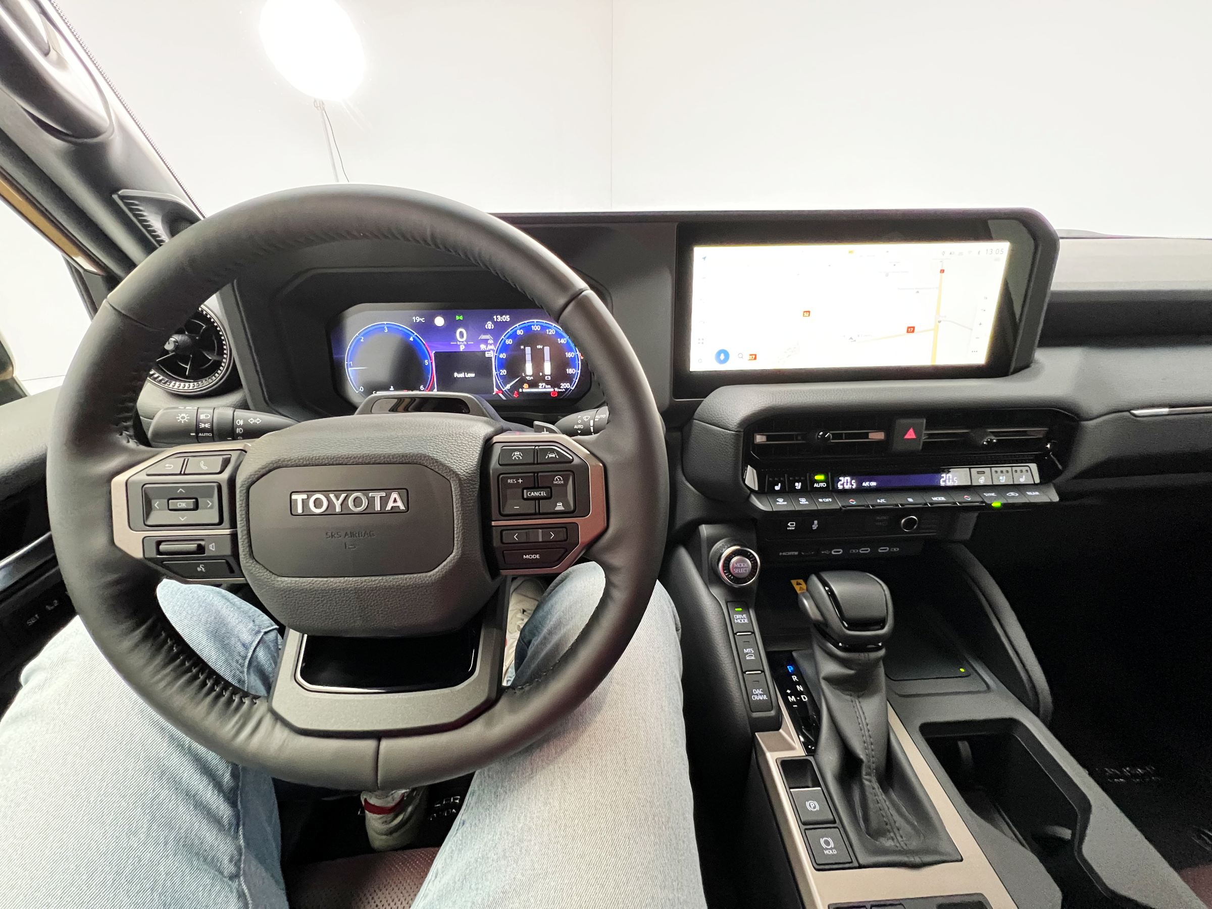 toyota land cruiser 150 