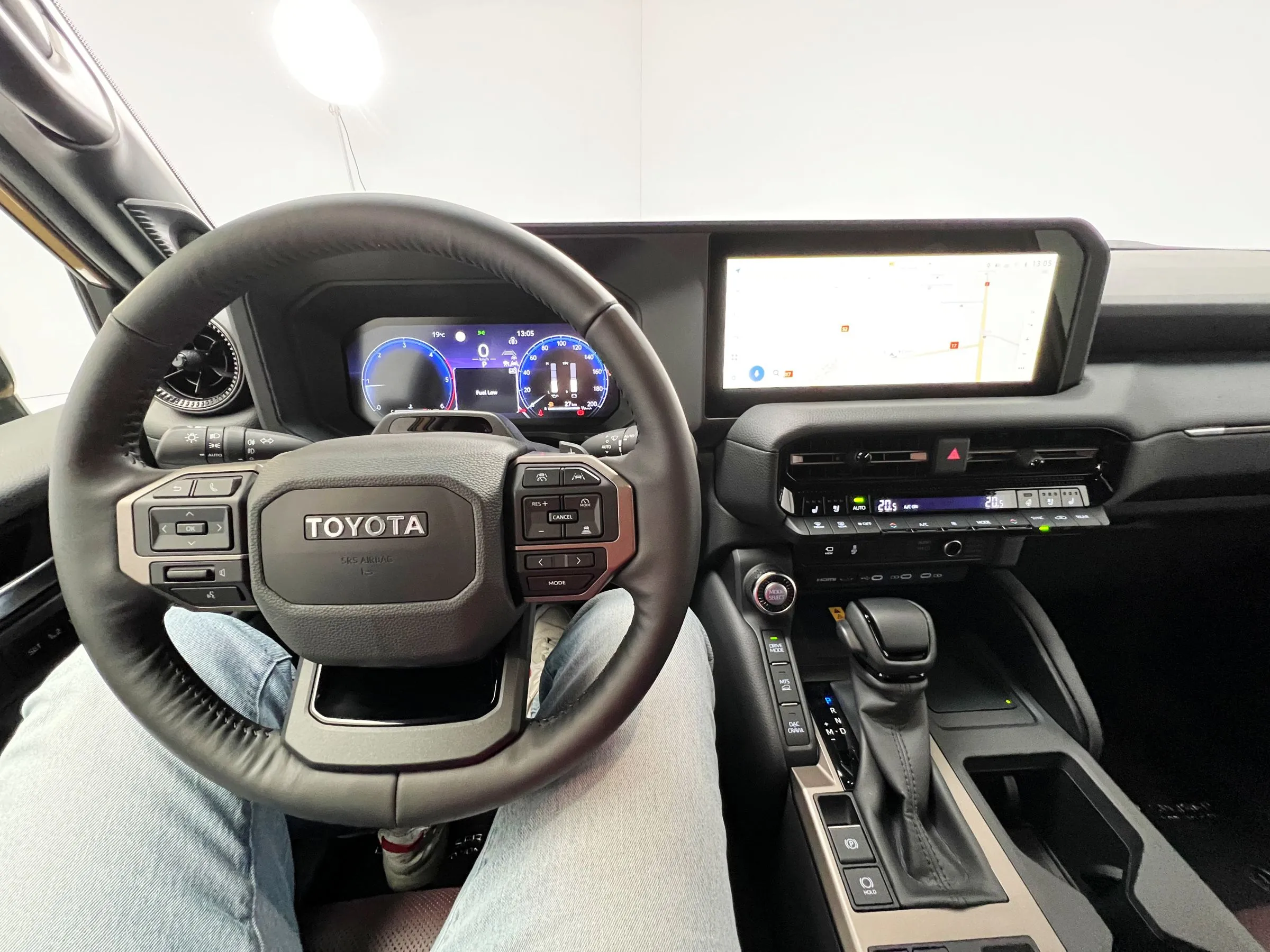 toyota land cruiser 150 