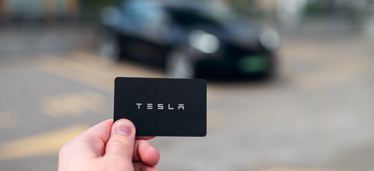 tesla klienci