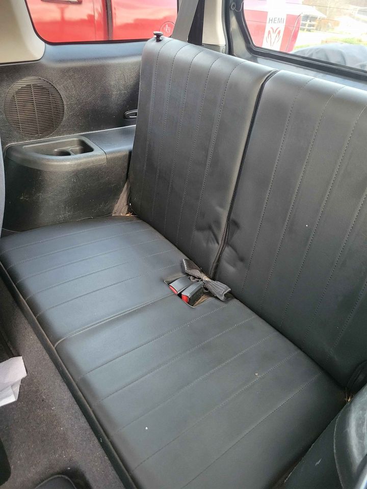 Mitsubishi Pajero Junior Flying Pug