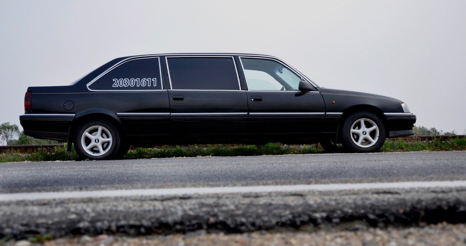 Przedłużony Opel Omega A