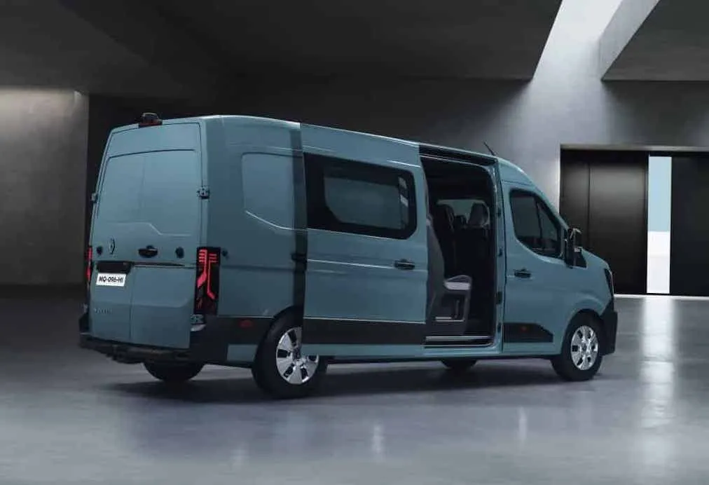 nowy renault master 