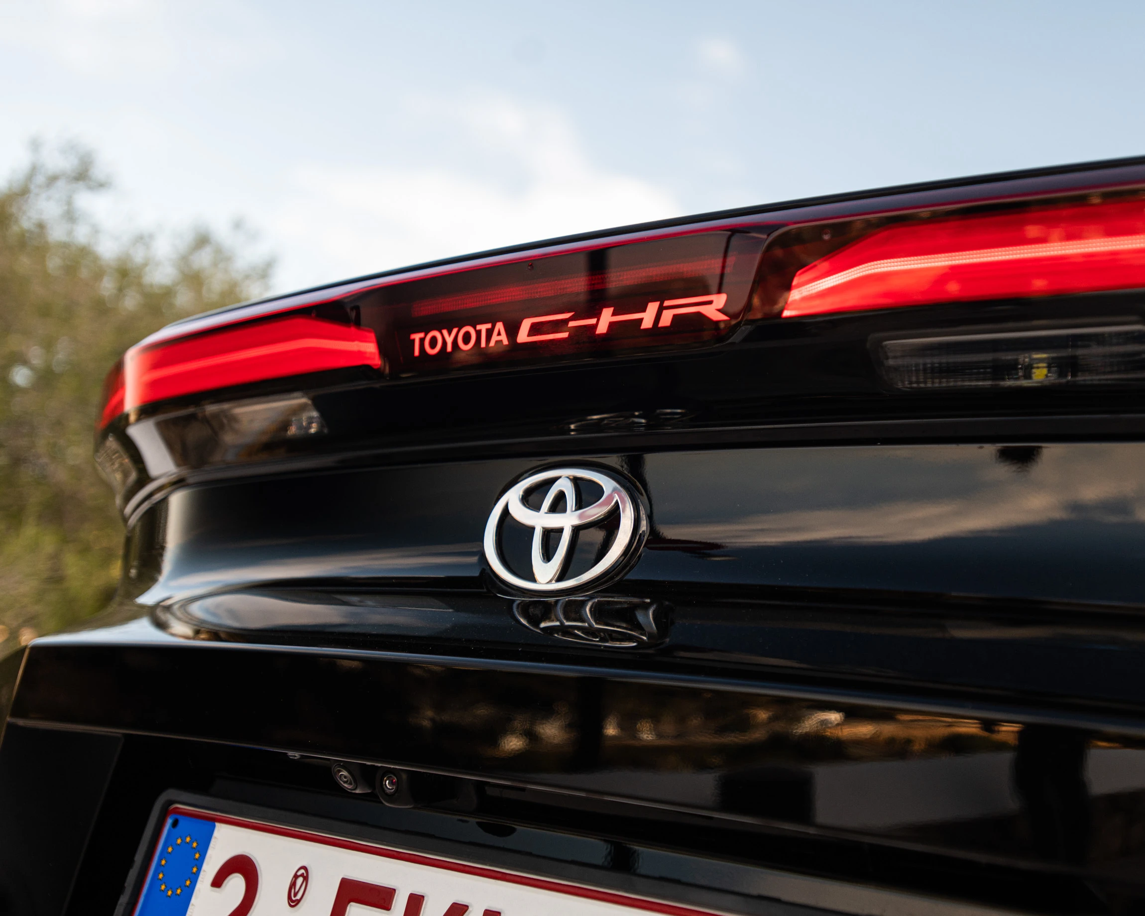 nowe logo toyota