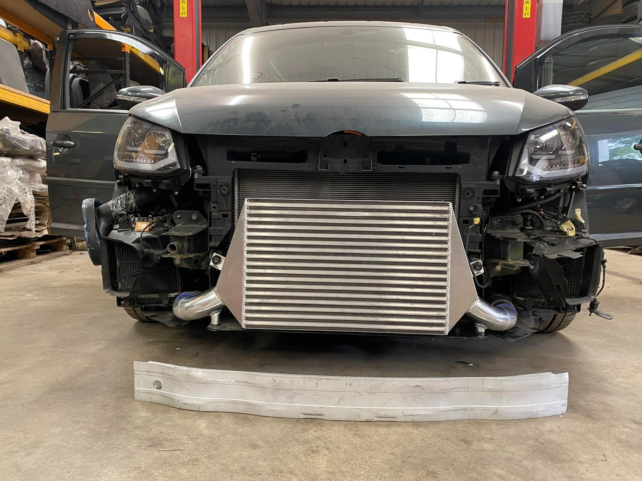 VW Caddy blaszak 1300 KM 