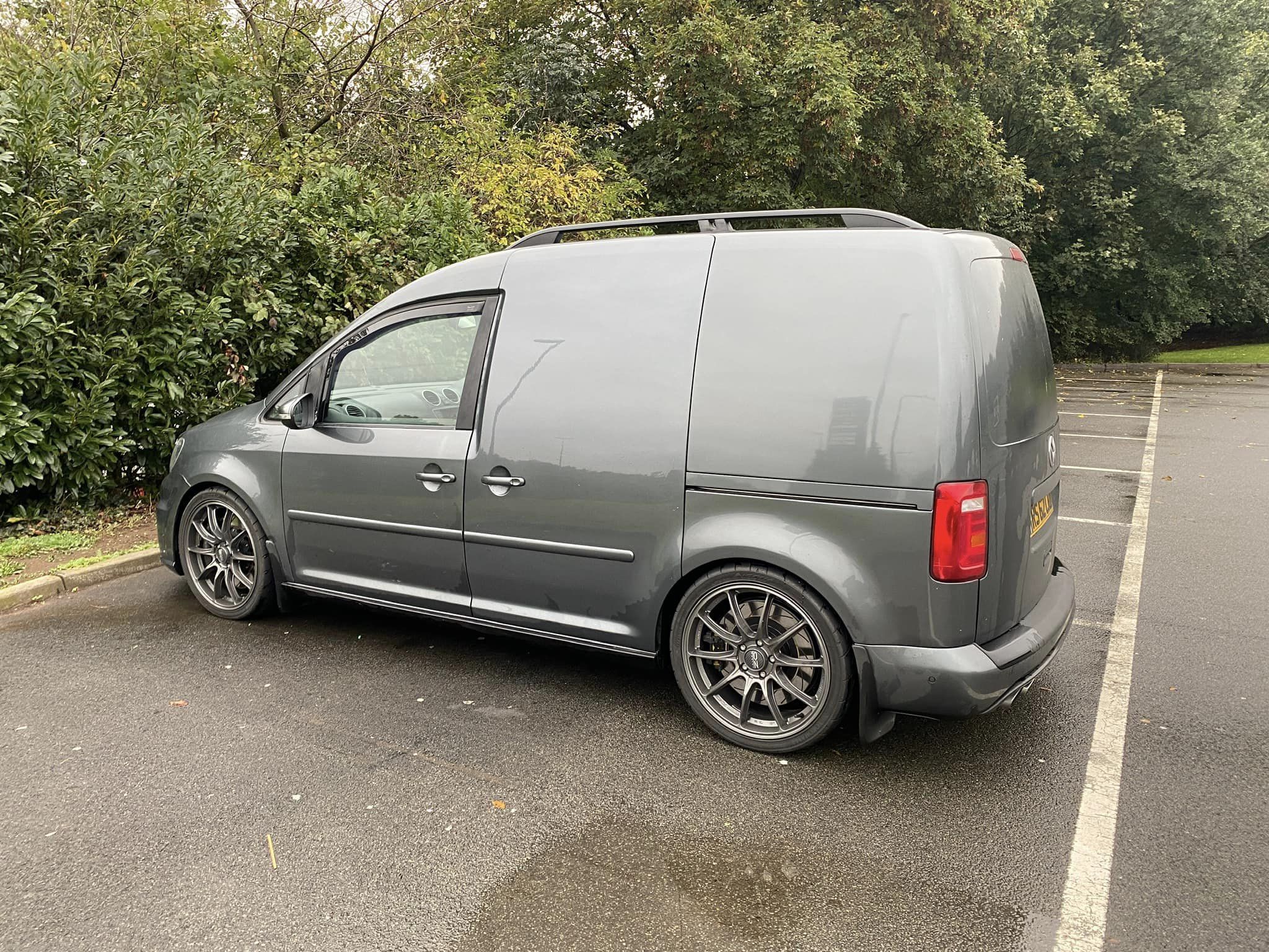 VW Caddy blaszak 1300 KM