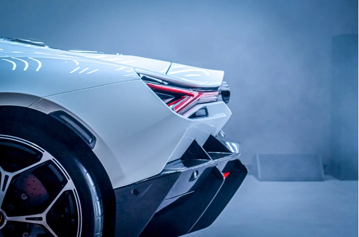 Lamborghini Revuelto
