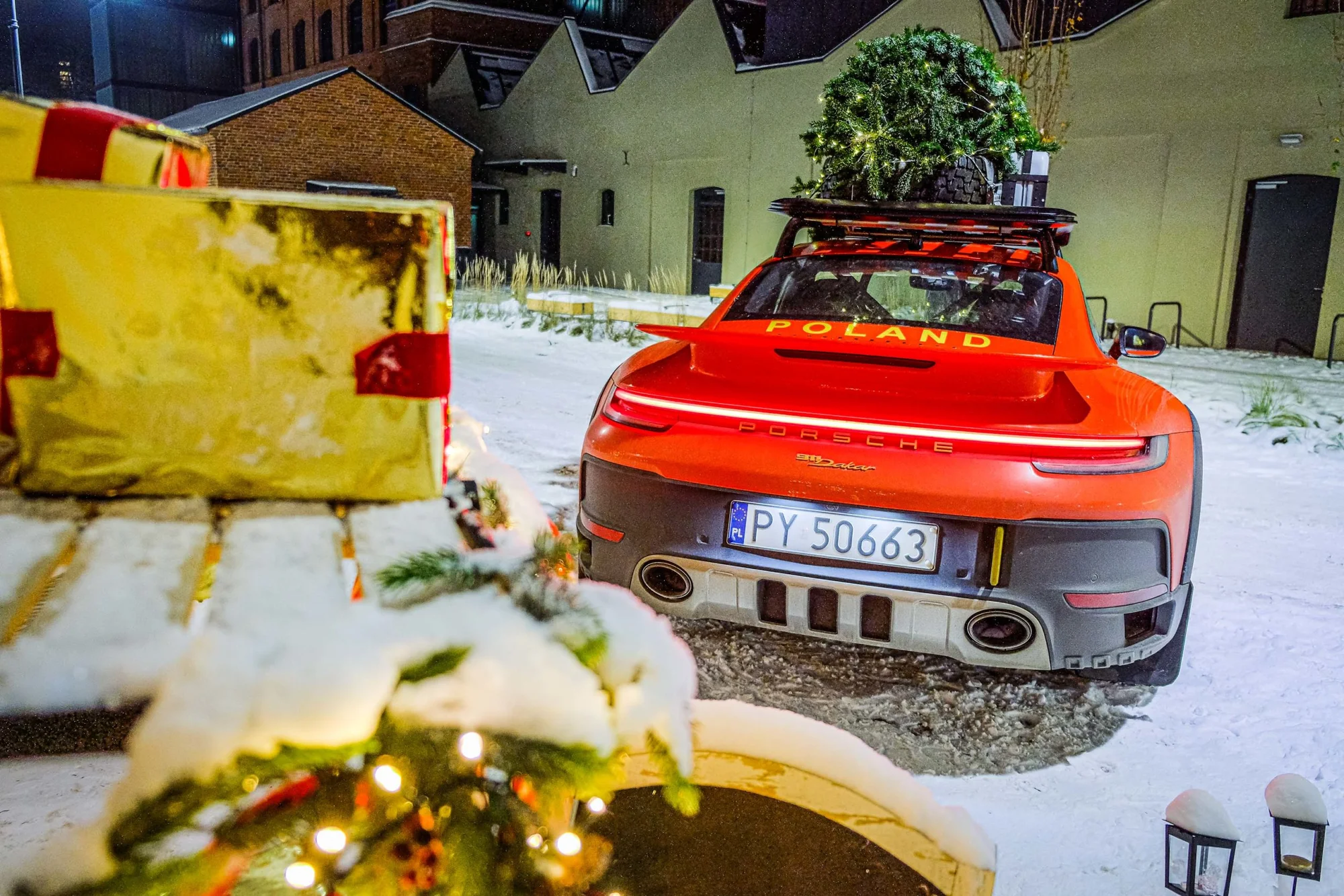 Porsche Porsche 911 Dakar RED58 Special 