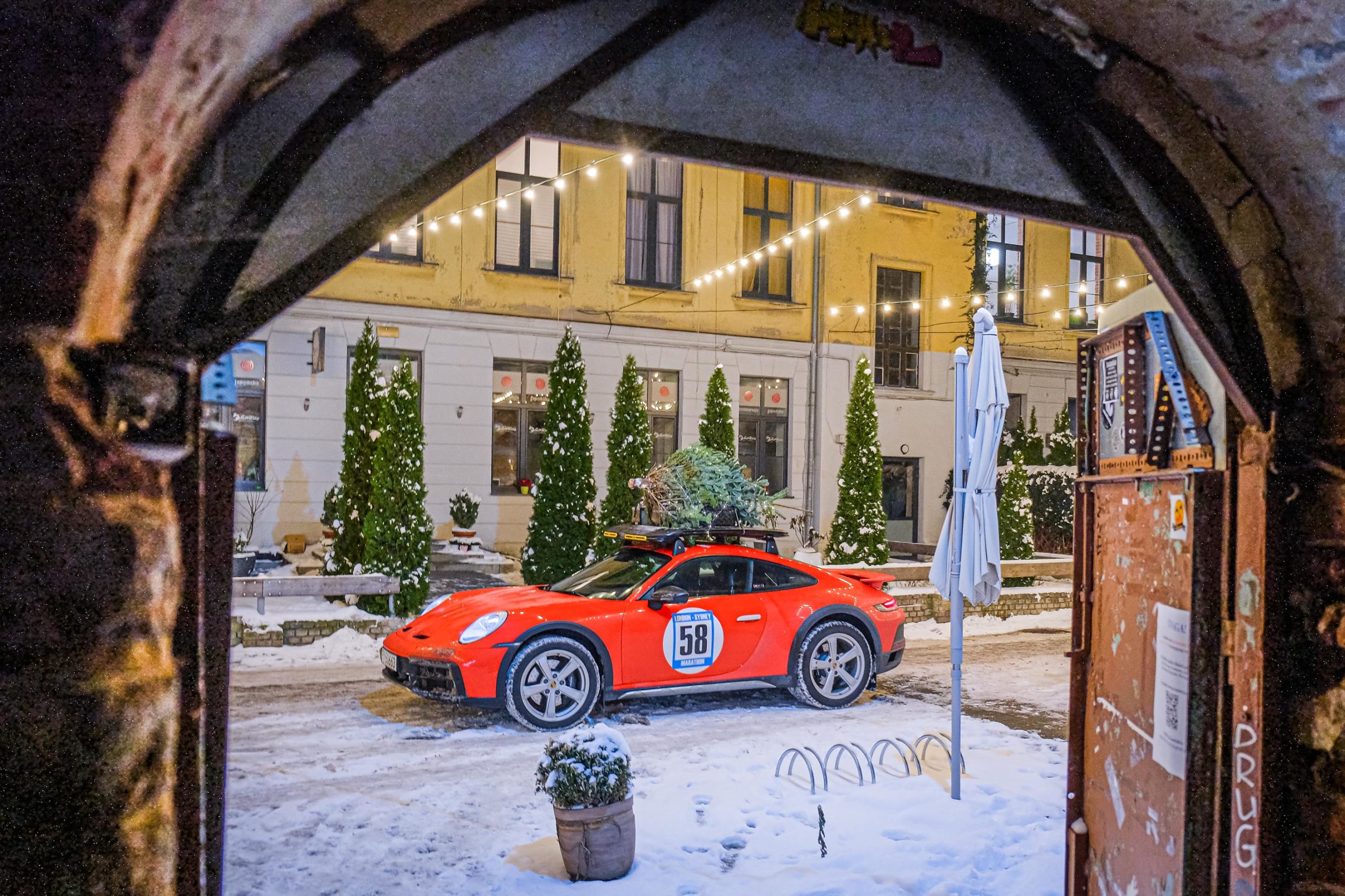 Porsche Porsche 911 Dakar RED58 Special