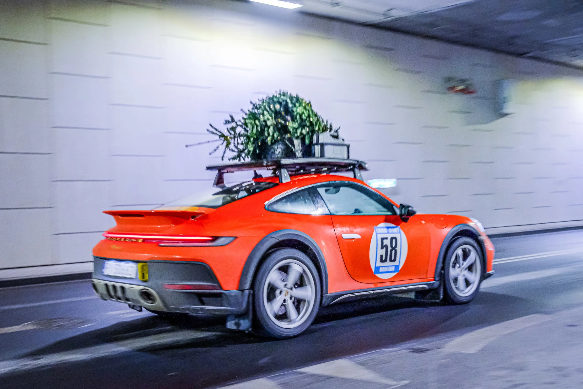 Porsche Porsche 911 Dakar RED58 Special 