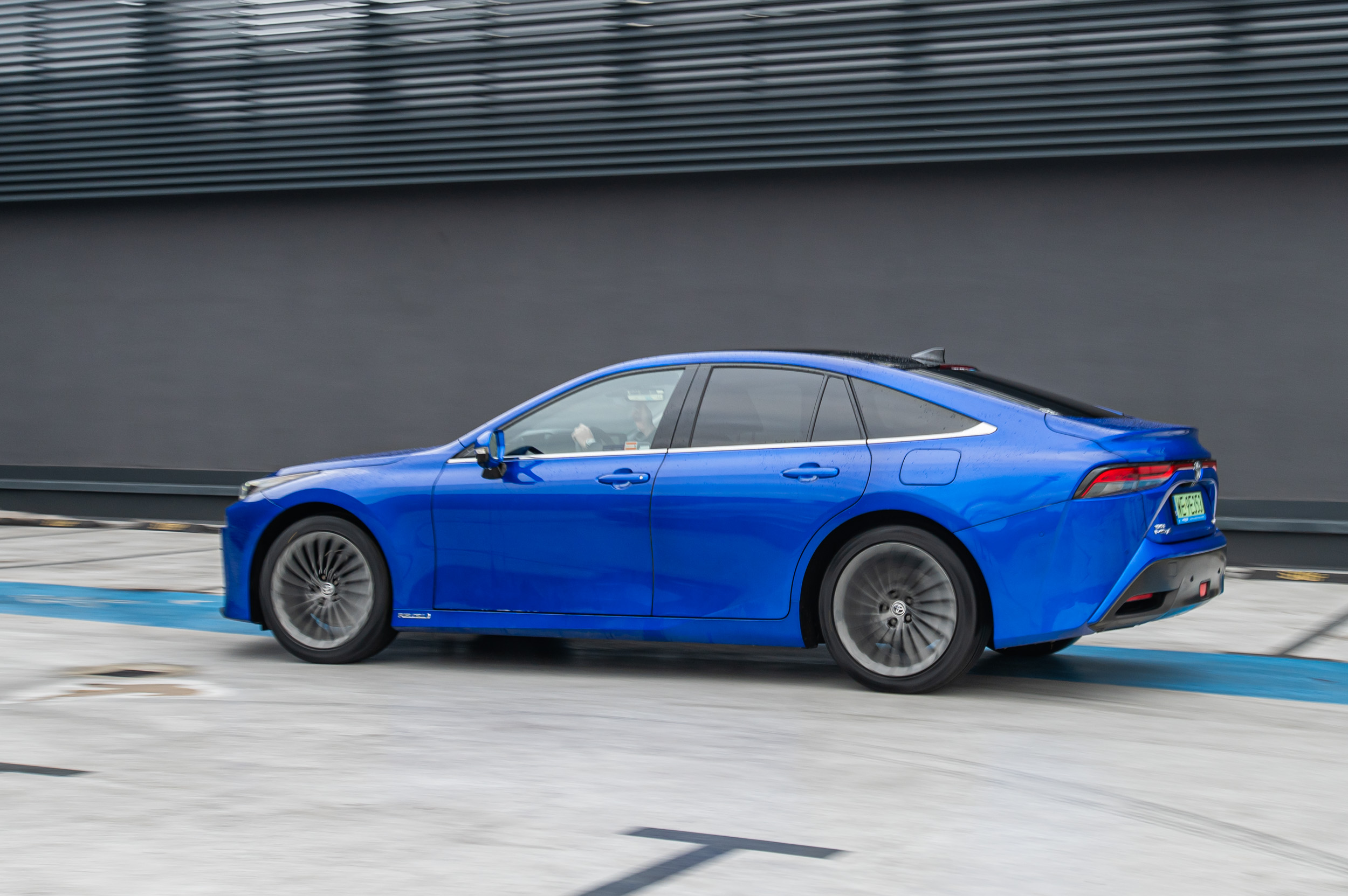toyota mirai test 