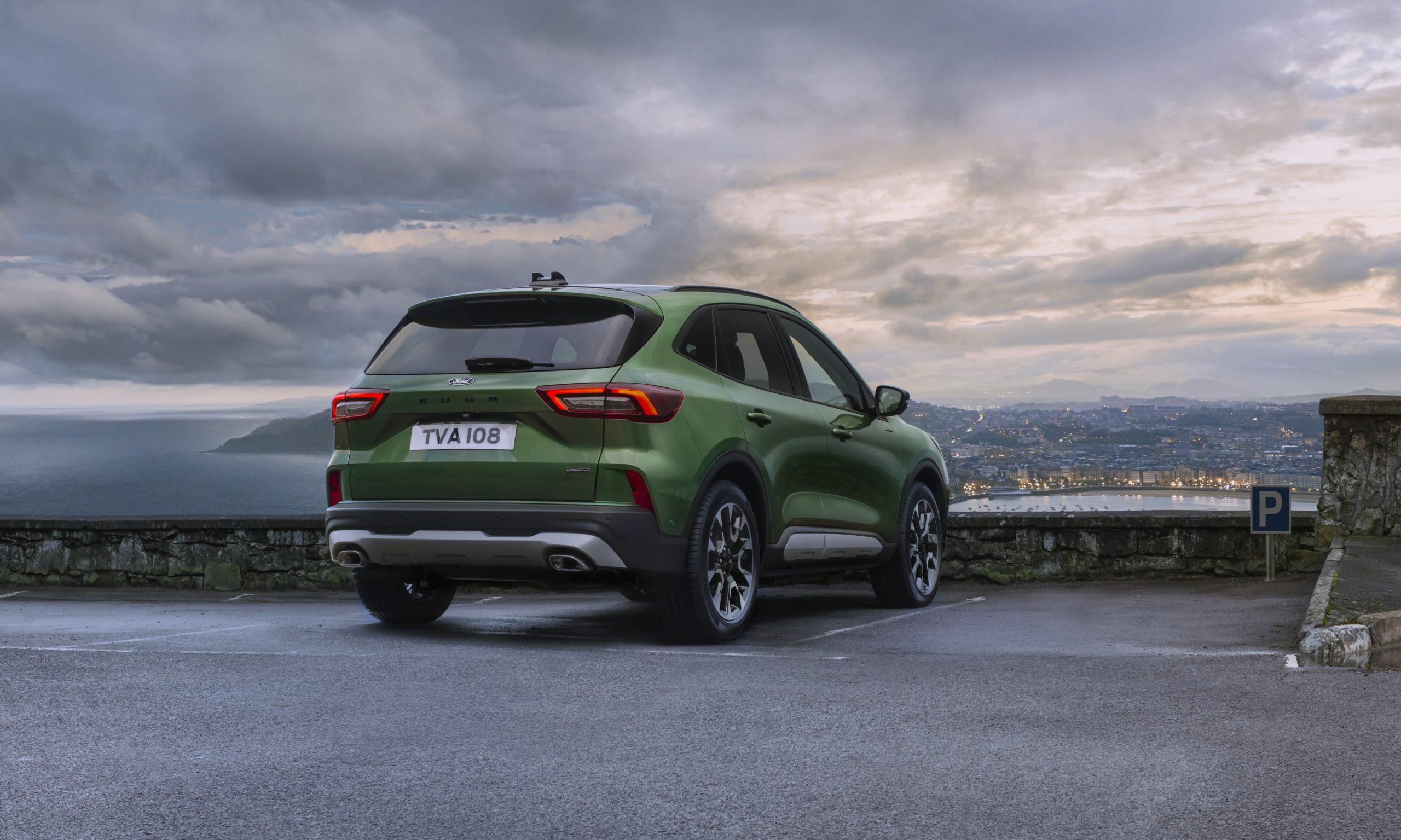 Oto nowy Ford Kuga. Z przodu nie uda wam się go poznać