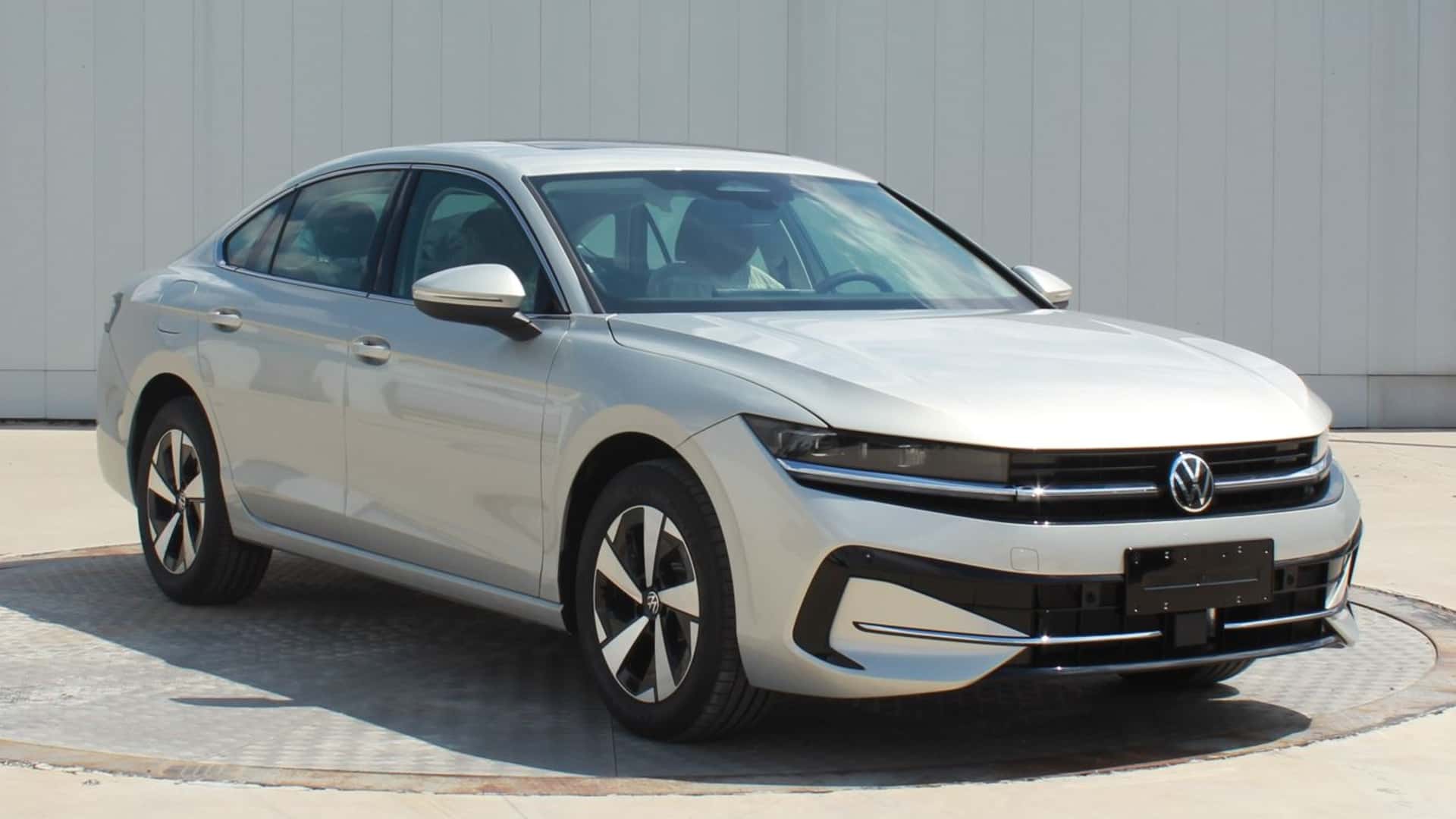 volkswagen passat sedan