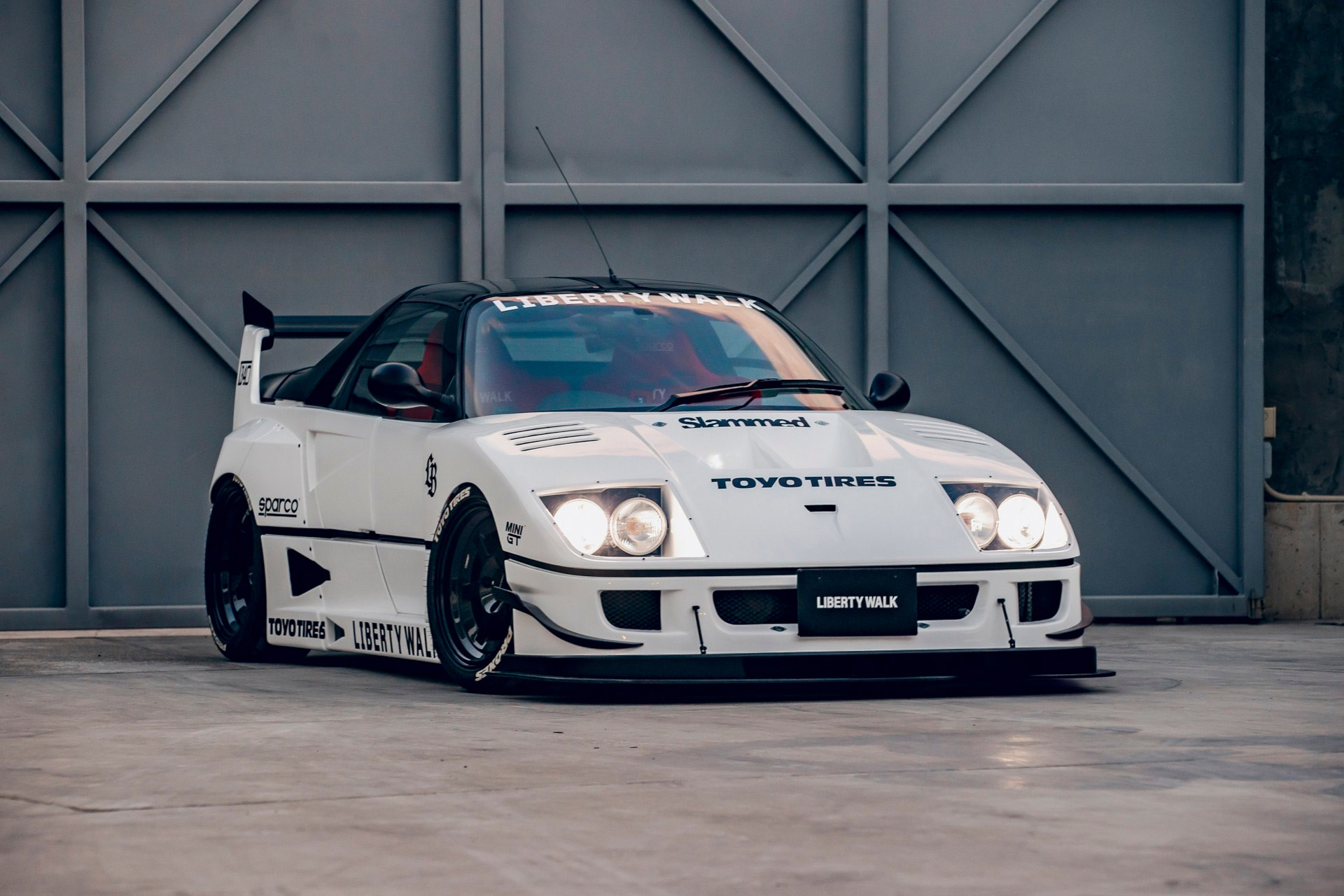 Mini Ferrari F40 LB walk