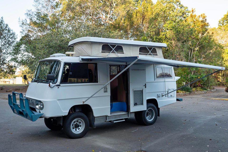 Toyota Coaster 
